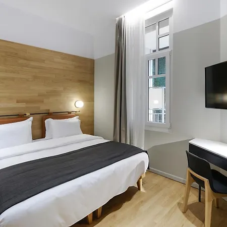 The Modernist Hotel