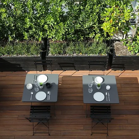 The Modernist Hotel 4*